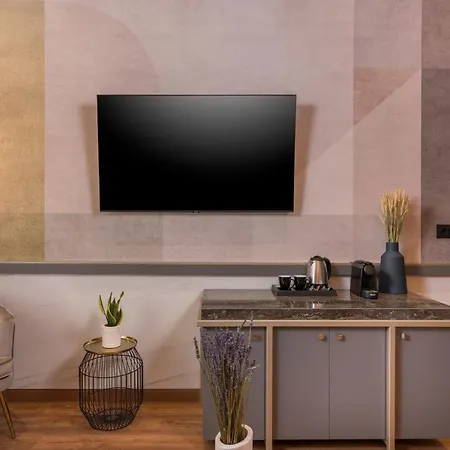 Veneri Boutique Suites-3